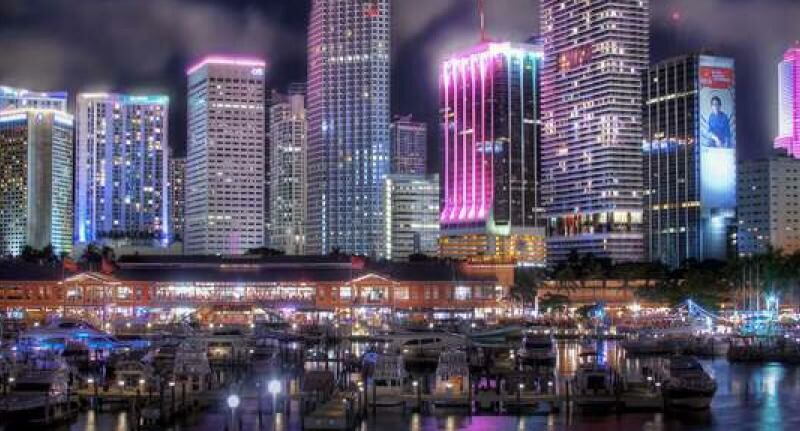 Miami by night. DR