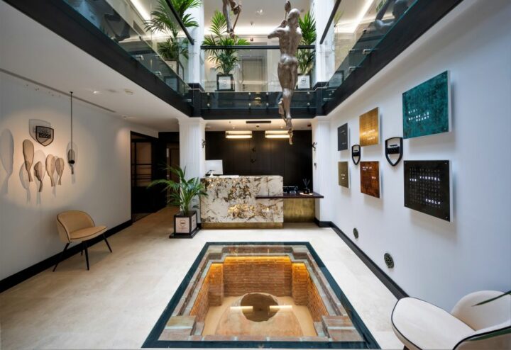 Le lobby d l’hôtel Castillo à Marbella. Le lobby d l'hôtel Castillo à Marbella.