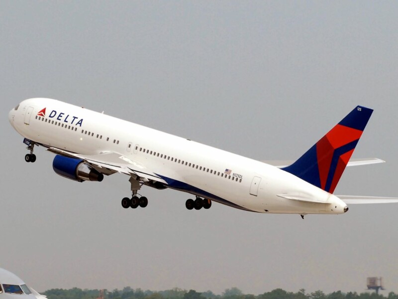 Delta 767-400 Credits Delta Air Lines