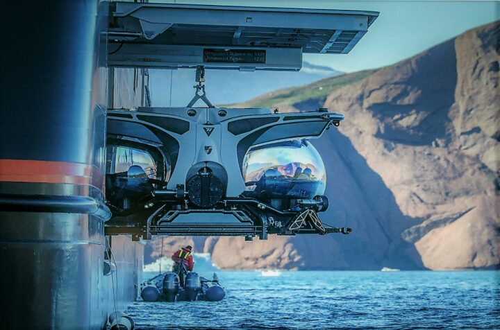 Mise à l’eau du submersible du Seabourn-Venture. DR Mise à l'eau du submersible du Seabourn-Venture. DR