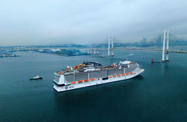 Le MSC BELLISSIMA à l’approche de Ykohama. DR