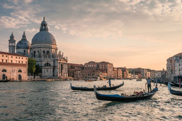 Balade en bateau privé à Venise. DR Balade en bateau privé à Venise. DR
