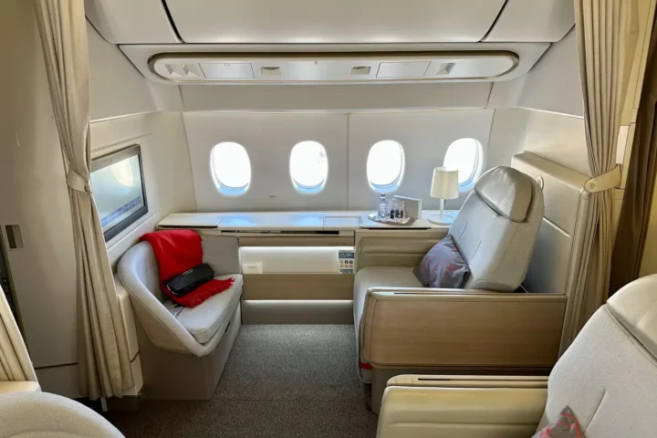 La cabine Premiere Classe d’Air France sur B777-300. DR La cabine Premiere Classe d'Air France sur B777-300. DR