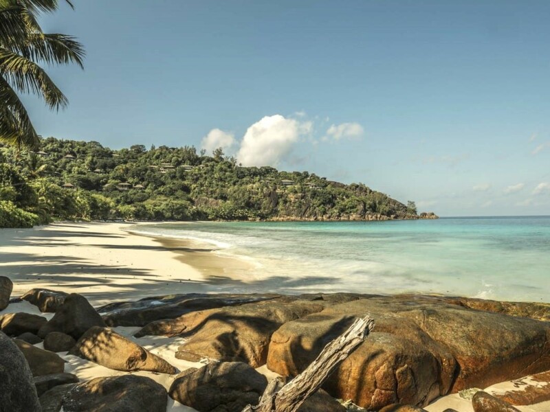 La plage du Four Seasons resort Seychelles.DR